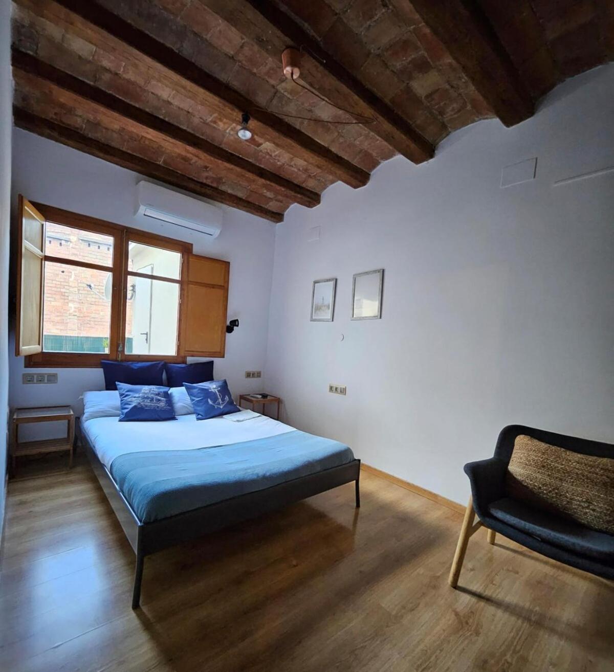 Flat With 2 And Private Terrace Min 32 Days * Barcelona